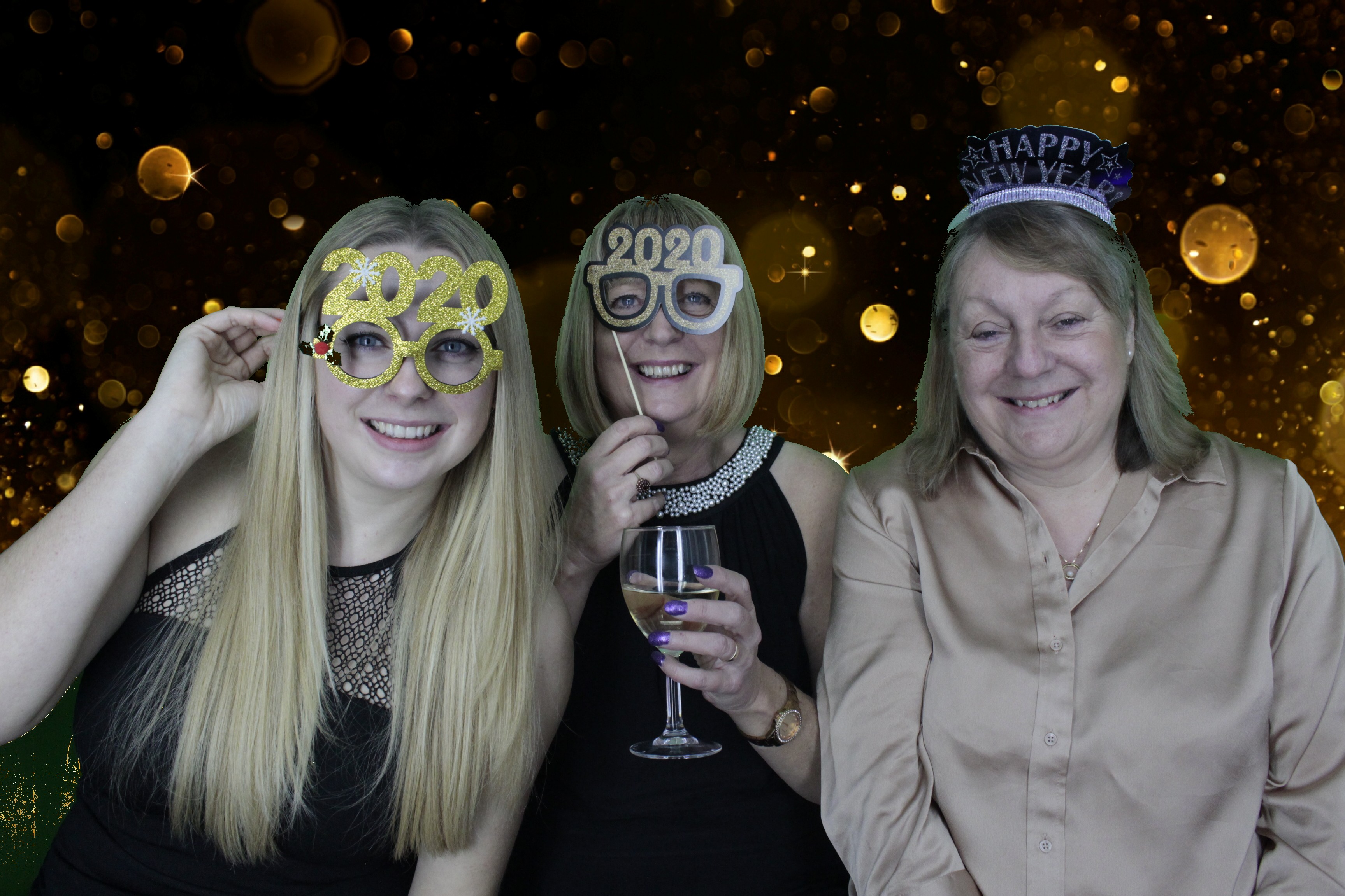 NYE Party | View more photos from the event at gallery.myphotoboothexperience.co.uk/u/MyPhotoBoothExperienceLtd/NYE-Party